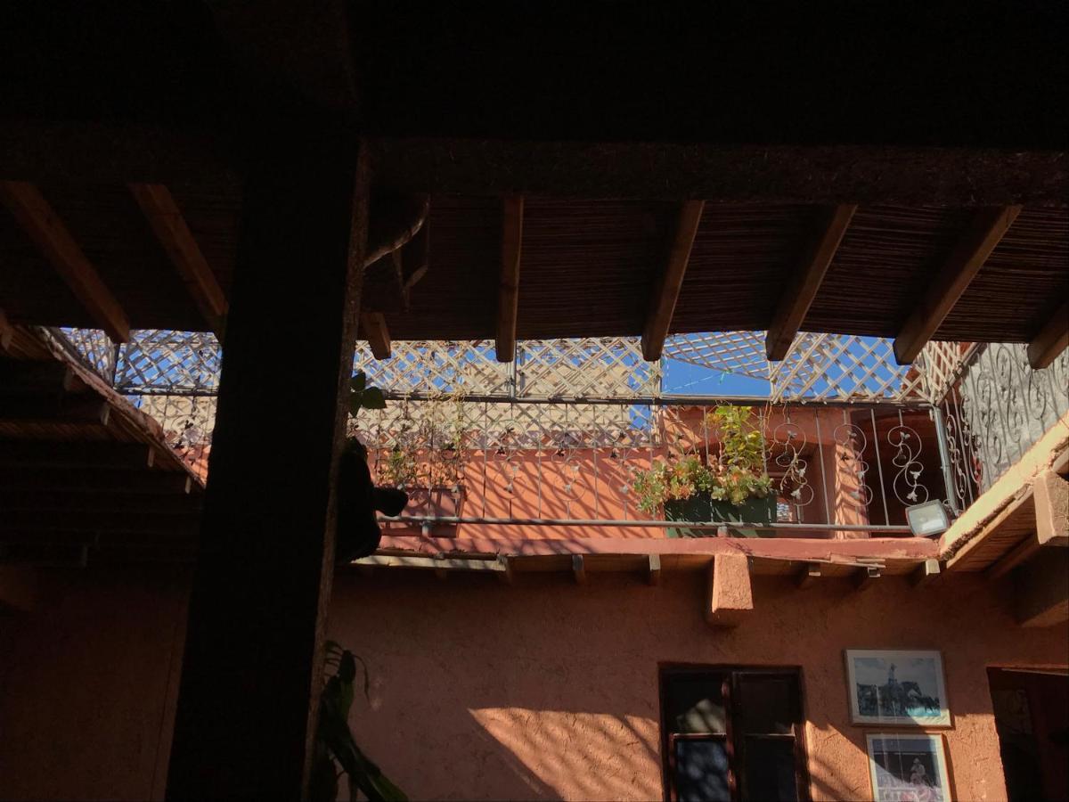 Riad Asrir Tiznit Bagian luar foto